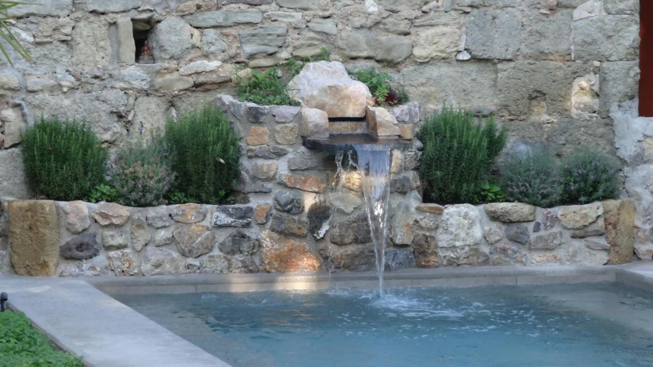 Les Remparts Bed & Breakfast Capestang Exterior foto