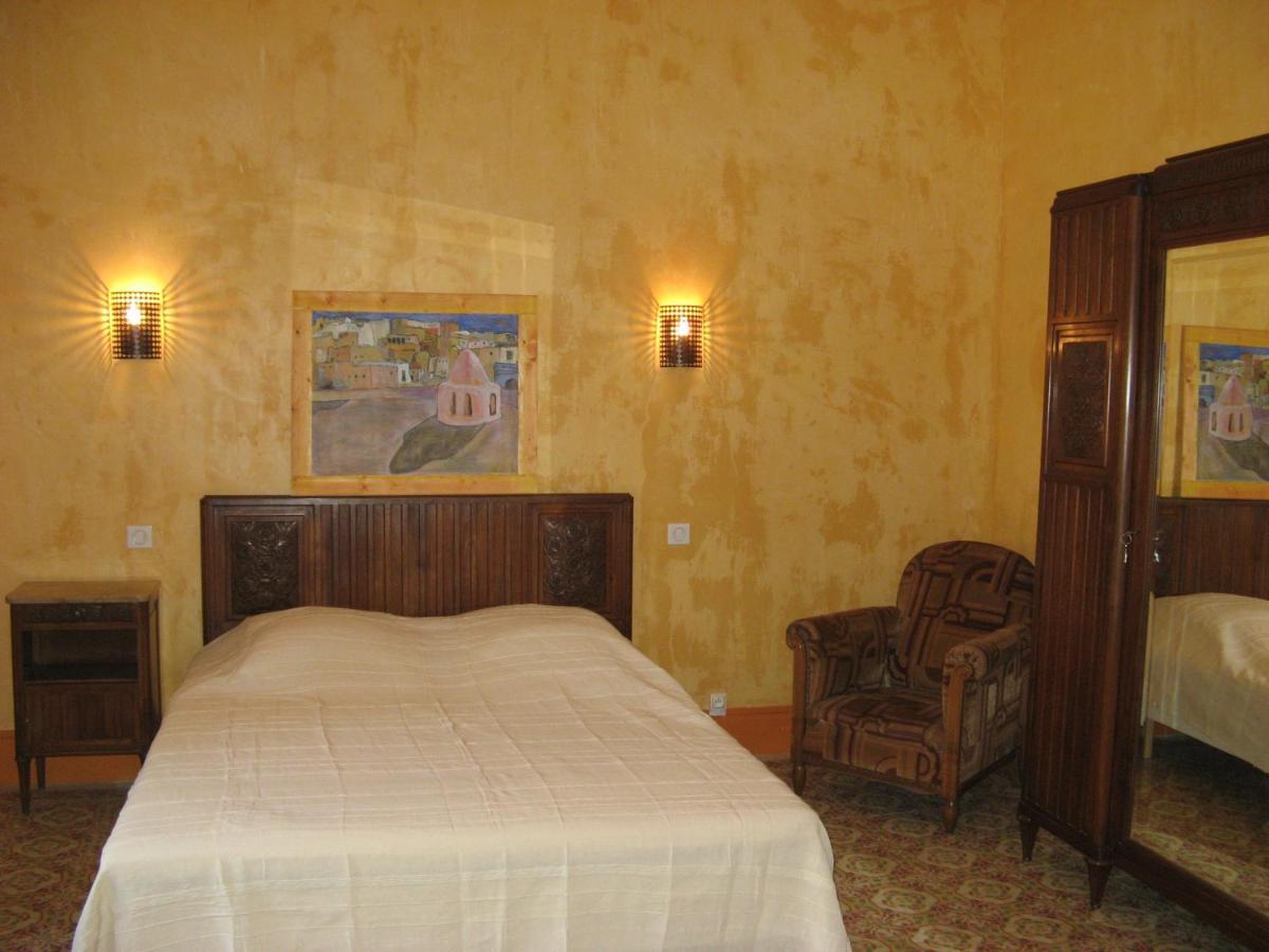 Les Remparts Bed & Breakfast Capestang Exterior foto