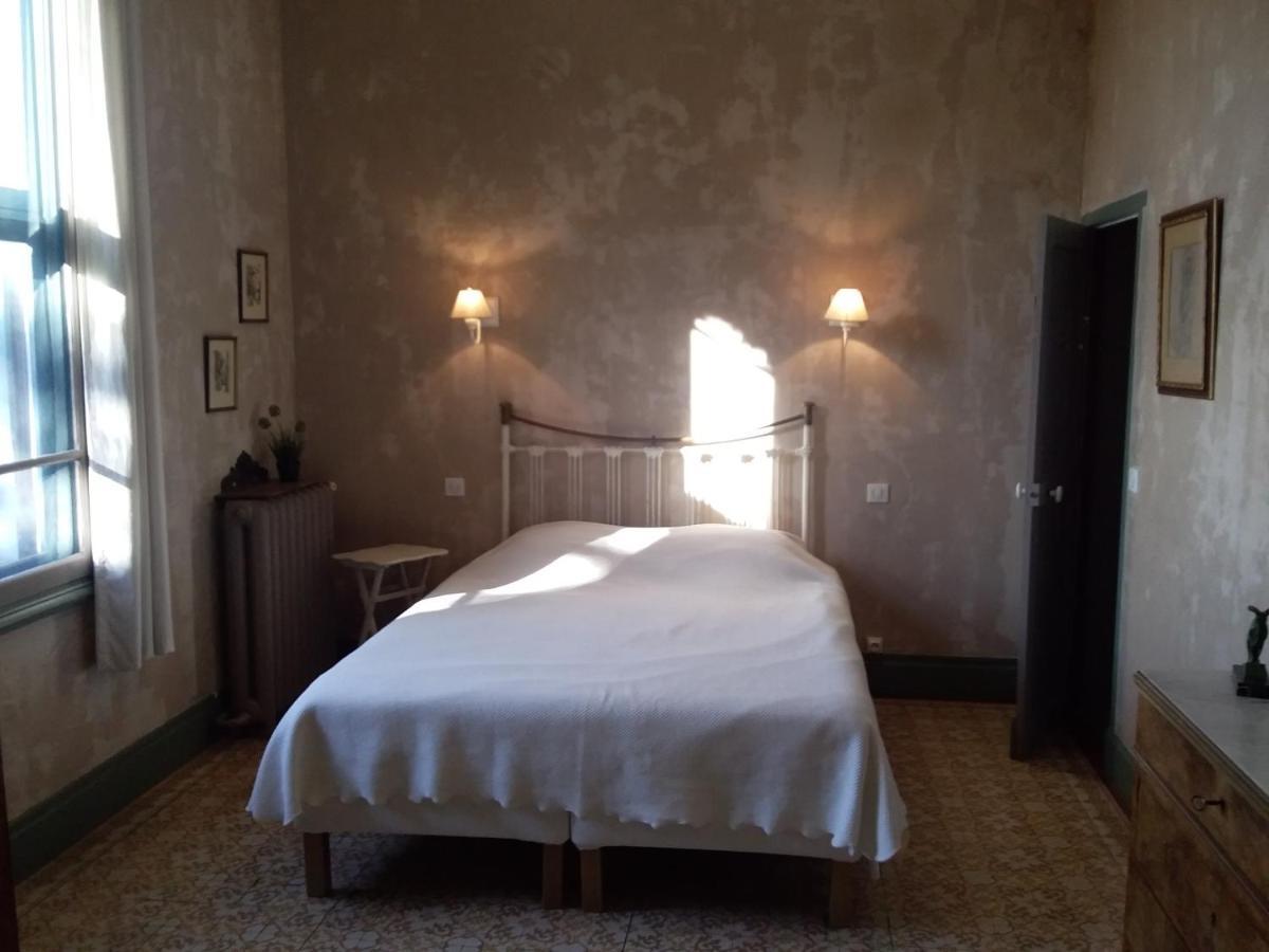 Les Remparts Bed & Breakfast Capestang Exterior foto